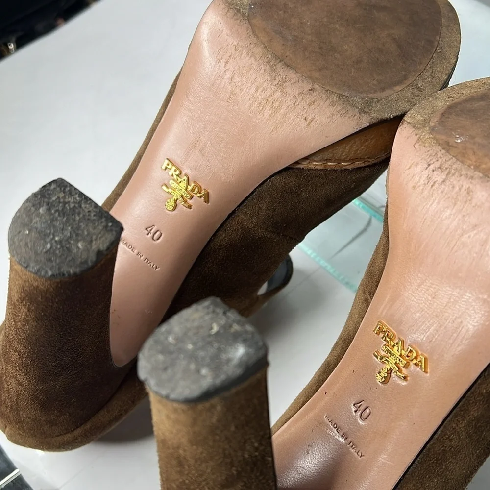 PRADA Sz 40 Brown Suede Rubber Platform Peep Toe Elastic Mary Jane 3.5” Heels